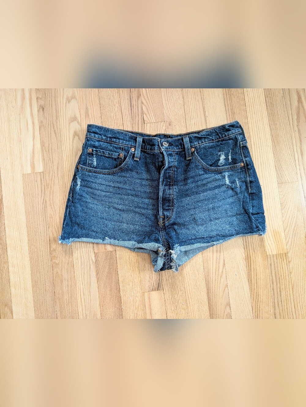 Levi's 501 Women's Button Up Jeans Shorts Size 33